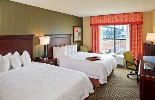 Downtown West Hotel | Hampton Inn Baltimore-Downtown-Convention Center 2 Queen Beds Studio Suite