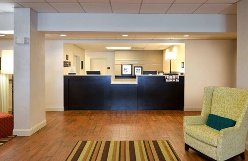 Carbondale Hotel | Hampton Inn Carbondale