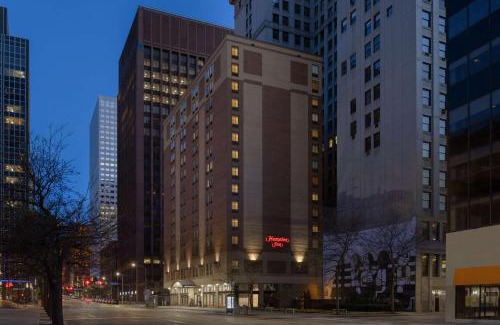 Gateway District Hotel | Hampton Inn Cleveland-Downtown