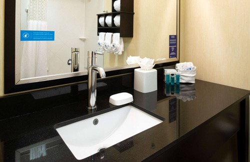 Glenwood Springs Hotel | Hampton Inn Glenwood Springs