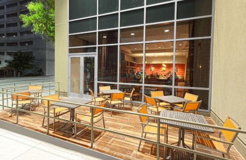 Houston Convention District Hotel | Hampton Inn Houston Downtown