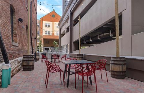 Downtown Indianapolis Hotel | Hampton Inn Indianapolis Downtown IUPUI
