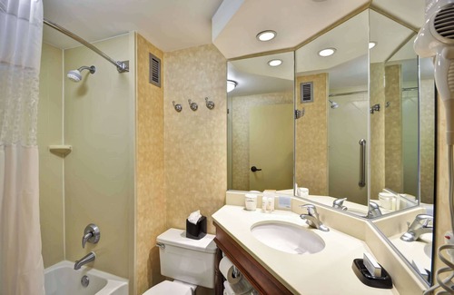 East Memphis Hotel | Hampton Inn Memphis-Poplar