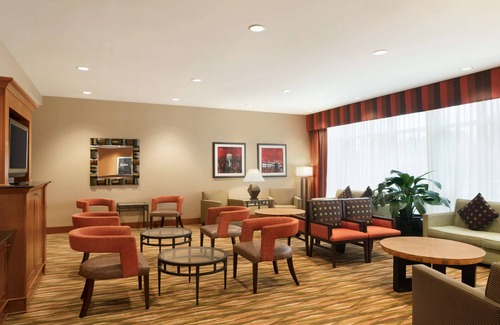 Queens Hotel | Hampton Inn New York - LaGuardia Airport
