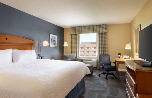 Queens Hotel | Hampton Inn New York - LaGuardia Airport