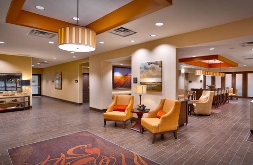West Omaha Hotel | Hampton Inn Omaha/West Dodge Road