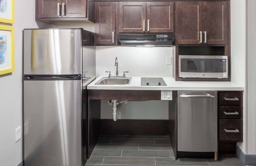 Doral Hotel | Hampton Inn & Suites by Hilton Miami-Doral/Dolphin Mall