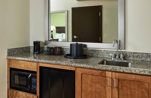 Fort Walton Beach - Destin Hotel | Hampton Inn & Suites Destin