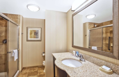 Madison Hotel | Hampton Inn & Suites Madison-West