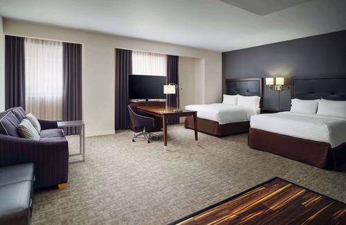 City Center Hotel | Hampton Inn & Suites Richmond - Downtown