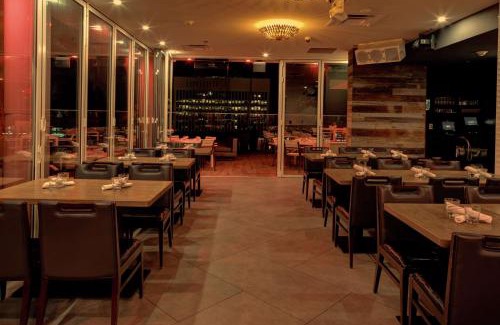 Downtown Richmond Hotel | Hampton Inn & Suites - Richmond - Downtown, VA