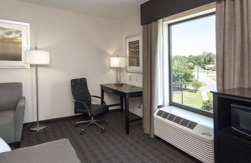 Seneca Hotel | Hampton Inn & Suites Seneca-Clemson Area