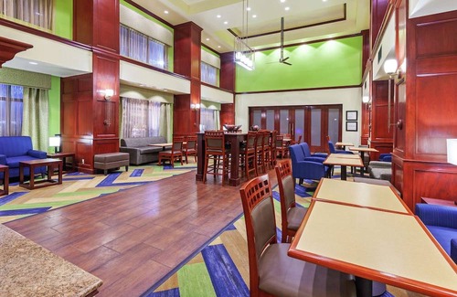 Owasso Hotel | Hampton Inn & Suites Tulsa North/Owasso, OK