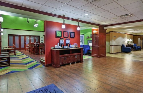 Owasso Hotel | Hampton Inn & Suites Tulsa North/Owasso, OK