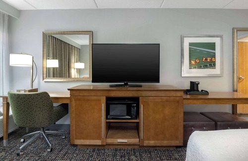 Tallahassee Hotel | Hampton Inn Tallahassee-Central
