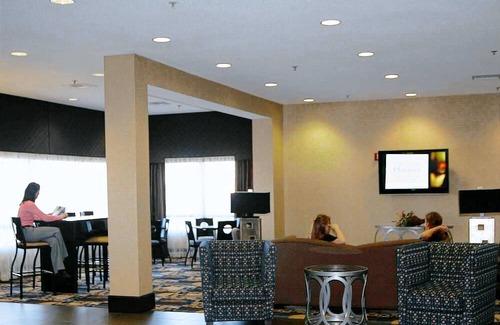 Olathe Hotel | Hampton Inn Olathe