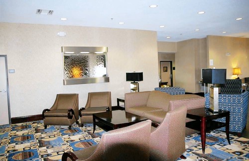Olathe Hotel | Hampton Inn Olathe