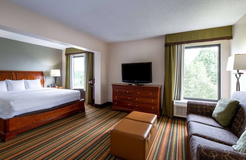 Winston - Salem Hotel | Hampton Inn Winston-Salem Hanes Mall