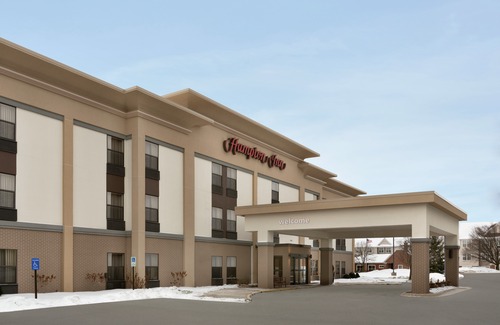 Poland Hotel | Hampton Inn Youngstown/Boardman