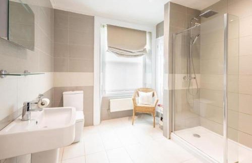 St Bees Apartamento | Hampton Manor House - 9 Bedrooms