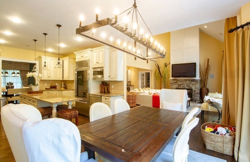 North Sea Villa | Hampton Private Retreat