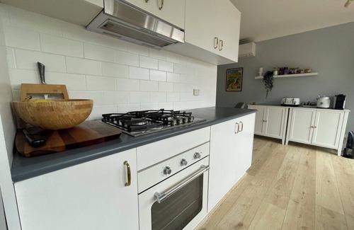 Wentworth Falls Casa | Hampton-style retreat next to the Blue Mountains UNESCO World Heritage site.