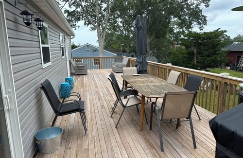 Flanders Casa | Hamptons Beach House, 5-minute walk to Bay Beach