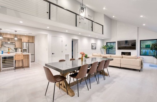 North Sea Casa | Hamptons Modern Retreat NEW CONS