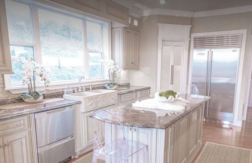 Glasco Casa | Hamptons on the Hudson in South Saugerties