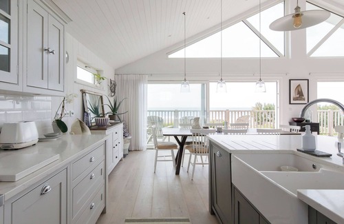 Wittering Casa | Hamptons Style Lux Beach house