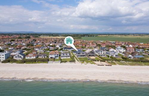 Wittering Casa | Hamptons Style Lux Beach house