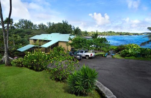 Hana Apartamento | Hana Kai Maui - #4 Nanuʻalele Oceanfront 1 BR