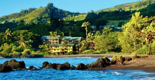 Hana Apartamento | Hana Kai Maui - #4 Nanuʻalele Oceanfront 1 BR
