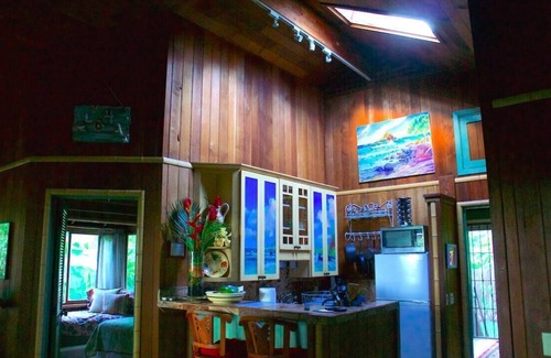 Puuiki Casa | Bungalow Hana Ocean Palms
