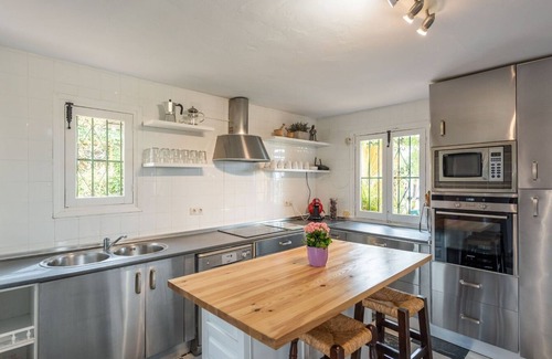 Nueva Milla de Oro Villa | Hanami Finca Cumbres Borrascosas Estepona by Ruralidays