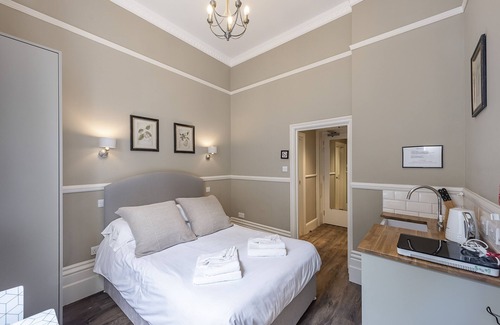 Campden Apartamento | Handsome Kensington Studio