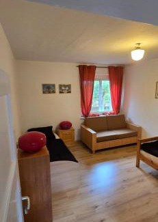Burghaun Casa | Handwerker Haus auf 2 Etagen für 10 Personen Nähe Autobahn