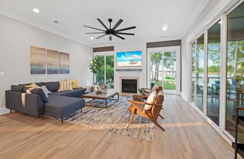 Mayhew Casa | Hanesbee Escape