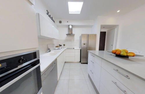 Jerusalem City Centre Apartamento | Exclusive Two-Bedroom Apartment With Parking