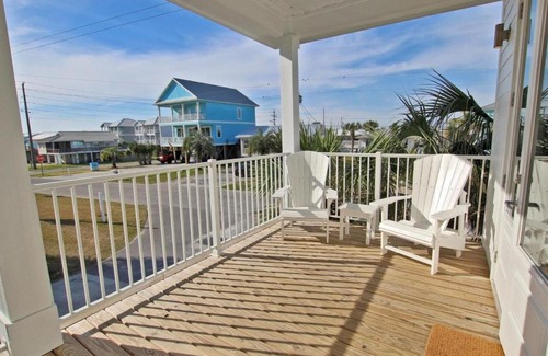Gulf Shores Casa | Hang 10 East Point Cottages Unit H by Youngs Suncoast