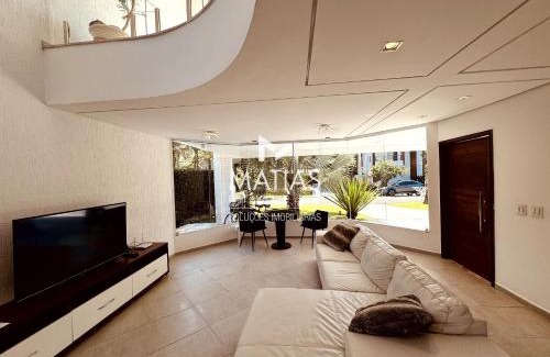 Vista Linda Casa | Hanga Roa - Refúgio Luxuoso c/Piscina e Jacuzzi