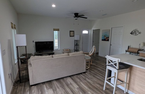 Port St. Joe Casa | Hangar Hideaway - Stay at a grass runway