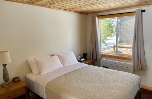 Barnum Cabina | Hanging Horn Lakeside Resort