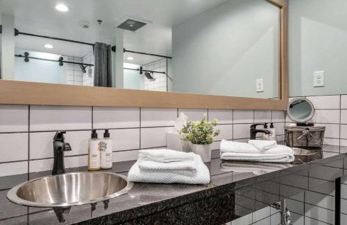 Downtown Nashville Apartamento | Hangover Easy Suite 6BR by Maddox Hotel