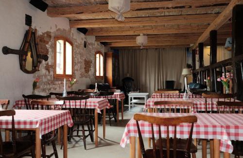 Svalov Cama Y Desayuno | Hanksville Farm - B&B
