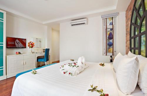 French Quarter Hotel | Hanoi La Selva Hotel