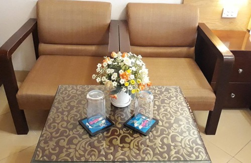 Hoan Kiem Hotel | Hanoi Street Hotel