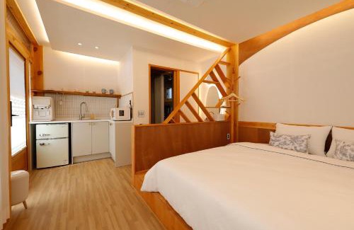 Gyeongju Casa | Hanok stay Mokhyang