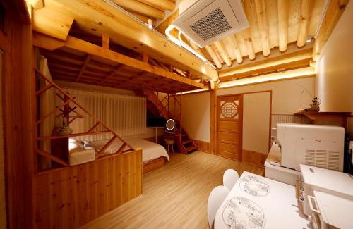 Gyeongju Casa | Hanok stay Mokhyang