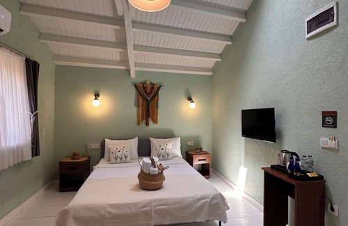 Ayvalik City Center Casa | Hanole Macaron Guest House